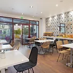 Hotel Novotel Centre - Grandes & Confort Centre-ville 4*