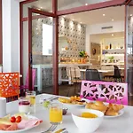 Отель Novotel Centre - Grandes & Confort Centre-ville 4*