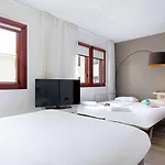 Hotel Novotel Centre - Grandes & Confort Centre-ville 4*