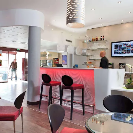 Novotel Centre - Grandes & Confort Centre-ville Hotel Perpignan