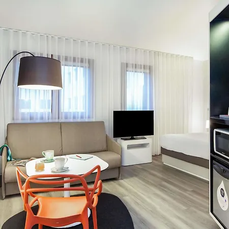Отель Novotel Centre - Grandes & Confort Centre-ville Перпиньан