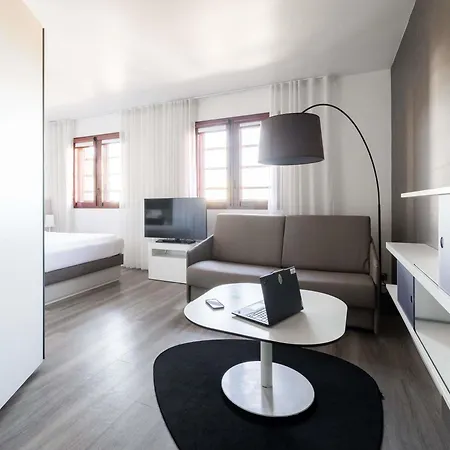 Novotel Centre - Grandes & Confort Centre-ville 4* 佩皮尼昂