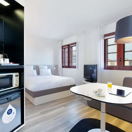 Novotel Centre - Grandes & Confort Centre-ville 4* 佩皮尼昂