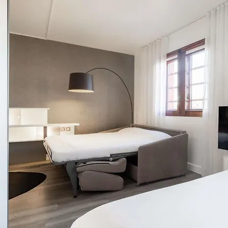 Novotel Centre - Grandes & Confort Centre-ville 4*