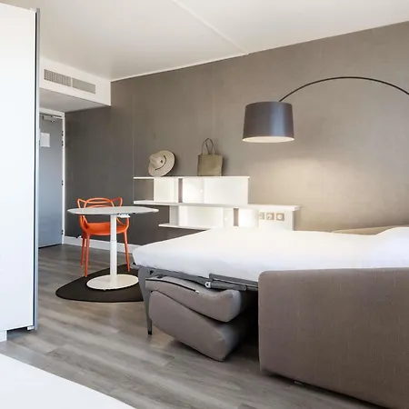 Novotel Centre - Grandes & Confort Centre-ville 酒店 佩皮尼昂