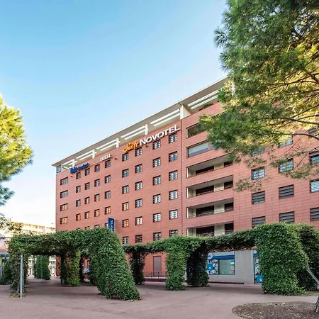 酒店 Novotel Centre - Grandes & Confort Centre-ville 佩皮尼昂