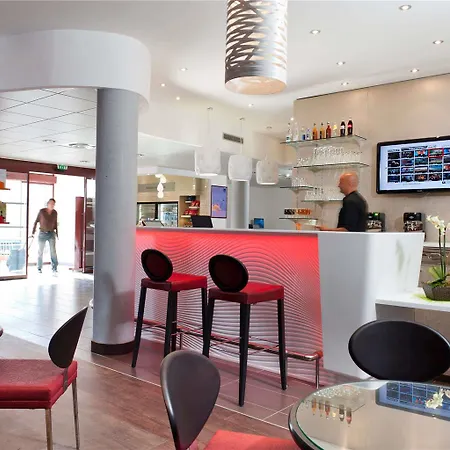 Novotel Centre - Grandes & Confort Centre-ville 4*