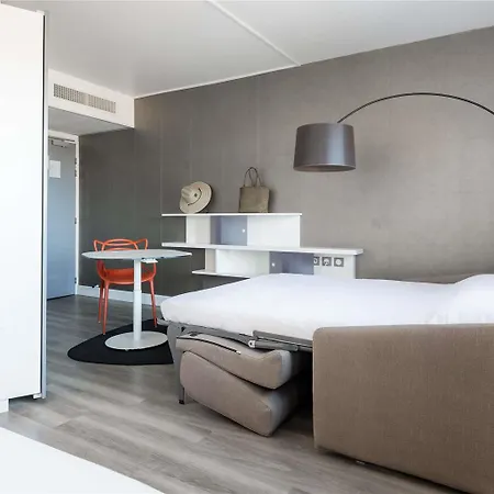 Novotel Centre - Grandes & Confort Centre-ville 4* ペルピニャン