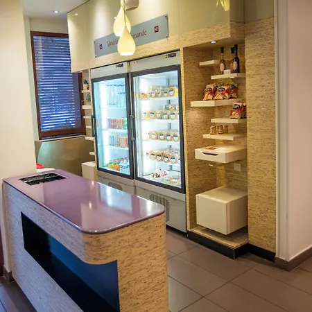 Novotel Centre - Grandes & Confort Centre-ville Hotel 4*