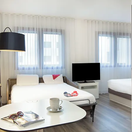 Novotel Centre - Grandes & Confort Centre-ville Hotel