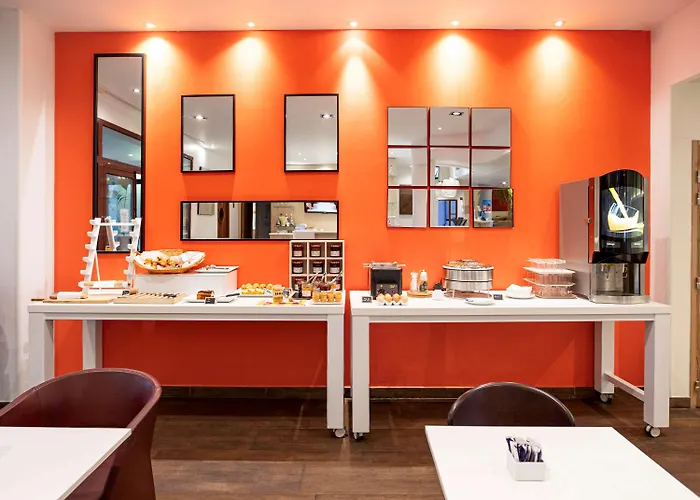 Novotel Centre - Grandes & Confort Centre-ville 4* Перпиньан