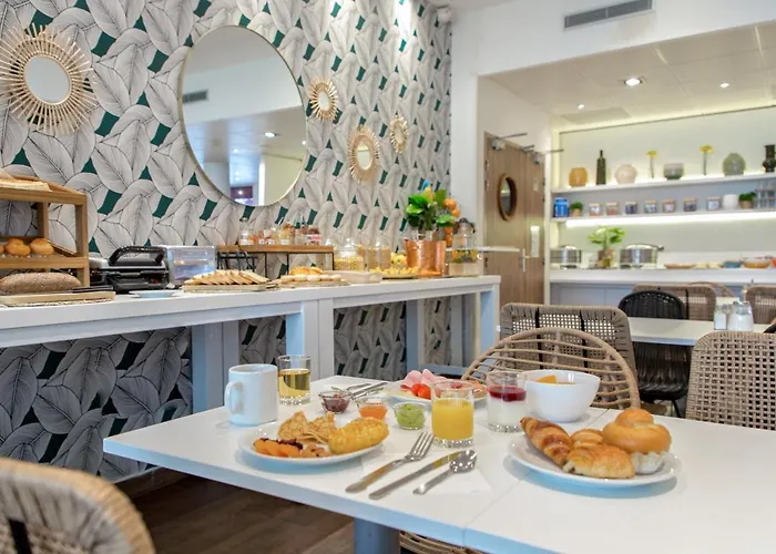 Novotel Centre - Grandes & Confort Centre-ville Отель Перпиньан