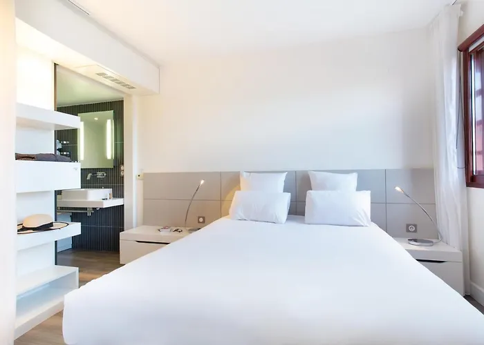 Novotel Centre - Grandes & Confort Centre-ville Отель 4*