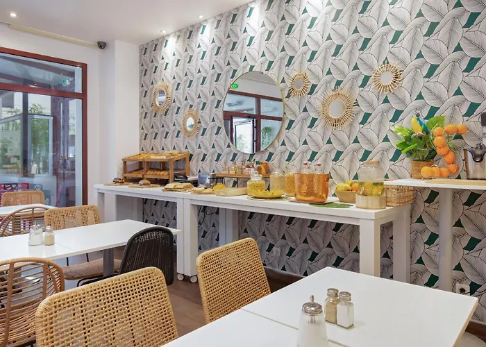 Novotel Centre - Grandes & Confort Centre-ville פרפיניין