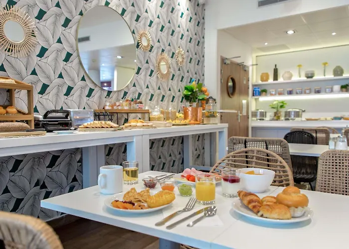Novotel Centre - Grandes & Confort Centre-ville Otel 4*